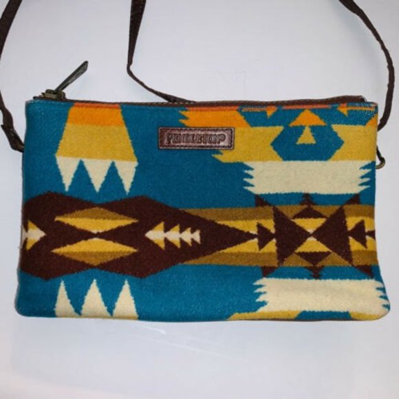 CROSSBODY SHOULDER HANDBAG MADE WITH PENDLETON WOOL AND LEATHER - Picture 4 of 8